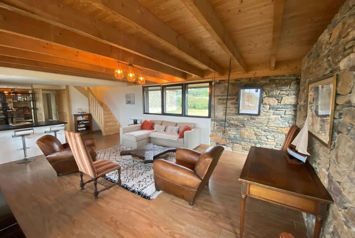 Large Farmhouse With Garden And Sea View For 8 People Locquenole Bagian luar foto