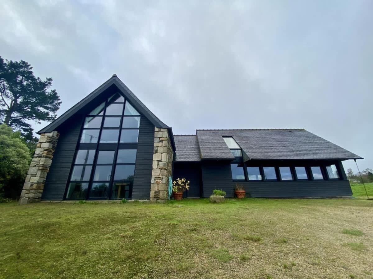 Large Farmhouse With Garden And Sea View For 8 People Locquenole Bagian luar foto